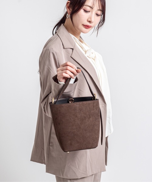 AULENTTI（オウレンティ） ショルダーバッグ バッグ 「AULENTTI