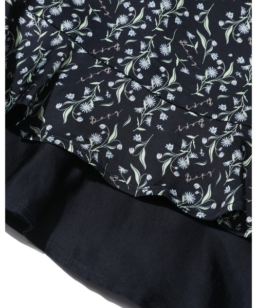 A BATHING APE（アベイシングエイプ） スカート BPY FLORAL LAYERING