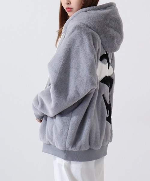 RE730 ブルゾン アウター Cross big fur blouson / クロスアップリケ