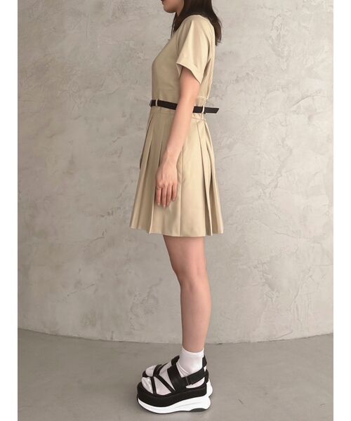 dazzlin　ポロライクプリーツワンピース　ベージュ　Мサイズ ダズリン dazzlin ポロライクプリーツミニワンピース （ベージュ