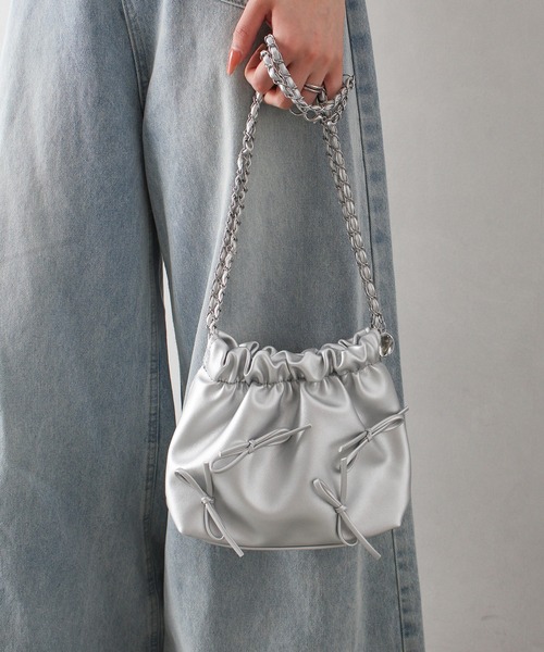 アイボリーリボン付きショルダーバッグ セール】リボン型 モチーフ付き レザー調 ワンショルダー バッグ