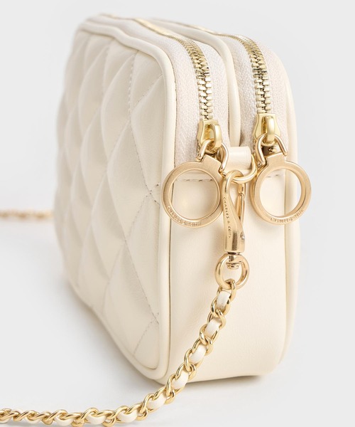 CHARLES & KEITH◇Mini Apfra キルティング クロスボディバッグ CHARLES & KEITH Apfra アップフラ キルトクロスボディバッグ