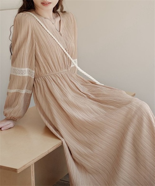 ◾︎美品◾︎ ヴァレンティノ 20年製 フレアスリーブワンピース レース 切り替え 入学式・卒業式・七五三対応 | レースフレアスリーブワンピース