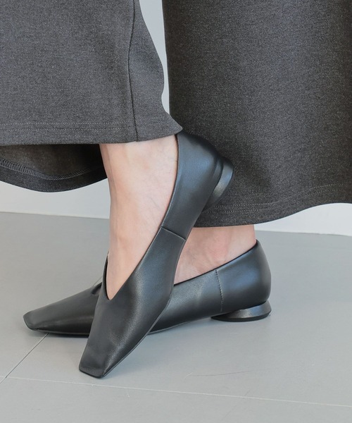 パンプス Mazell / シープレザースクエアフラット「Mazell