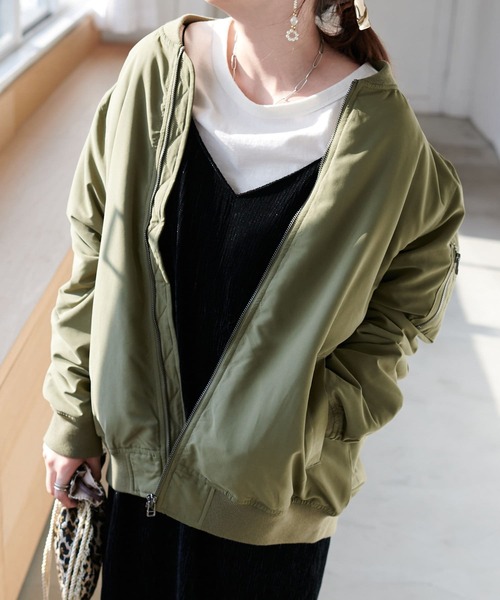 Discoat（ディスコート） 中綿ブルゾン MEDIUM カーキ メンズ