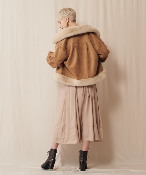 「SUPREME.LA.LA.」 ブルゾン MEDIUM ベージュ レディース_画像5