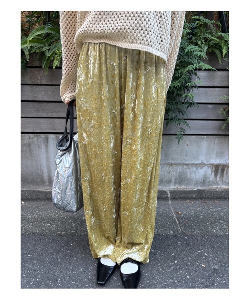 ROSE BUD（ローズバッド） パンツ EMBROIDERY VELOUR PANTS レディース
