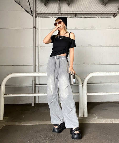 non-hedge（ノンヘッジ） tシャツ ワンショルダークロップド丈トップス