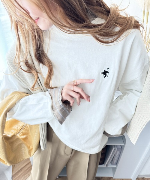 tシャツ 大人カジュアルスタイルに。綿100％着心地抜群の胸刺繍クルーネック長袖Tシャツ レディース | classicalelf | 01