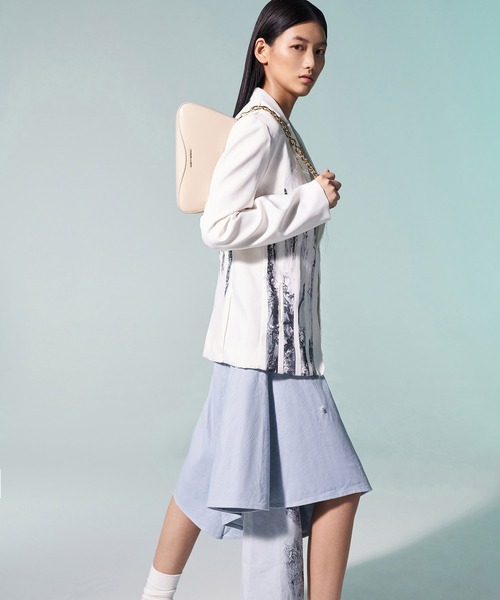 CHARLES & KEITH◇2way エステ トラピーズバッグ◇送料込 ダブルハンドル トラペーズトートバッグ - トープ | CHARLES