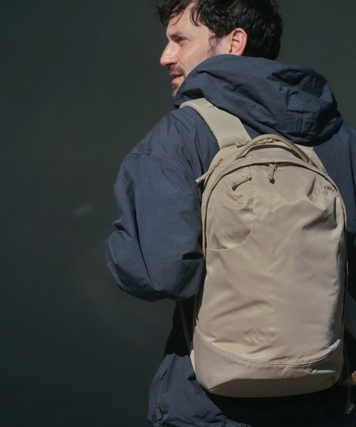 Camelbak（キャメルバック） デイバック リュック 独立PCポケット付き
