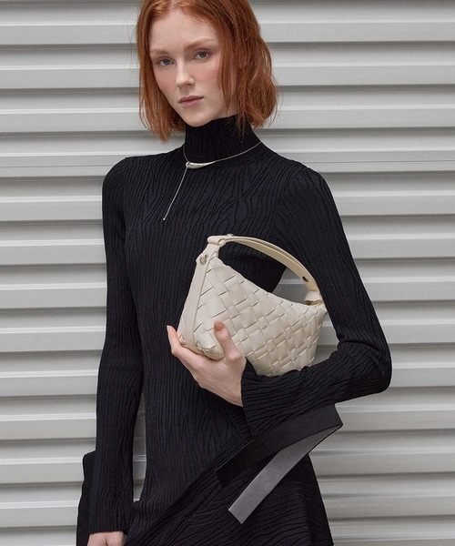 CHARLES & KEITH◆Ivette イベット ショルダーバッグ◆送料込 CHARLES ＆ KEITH ショルダーバッグ バッグ Ivette イヴェット