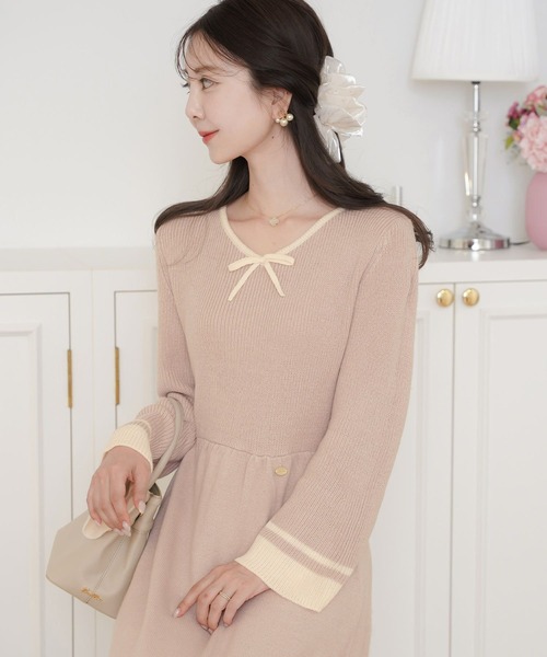 極美品 vaniller ニットワンピース パール 前開き ピンクベージュ 極美品 vaniller ニットワンピース パール 前開き ピンクベージュ