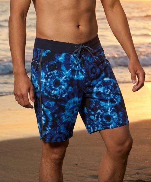 水着 「RIPCURL（リップカール）」メンズ ボードショーツ/水陸両用　総柄　サーフトランクス・ボードショーツ(水着) メンズ