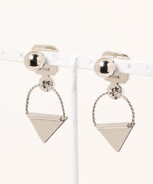 TOGA TOO イヤリング TOGA TOO Triangle pierced earrings レディース