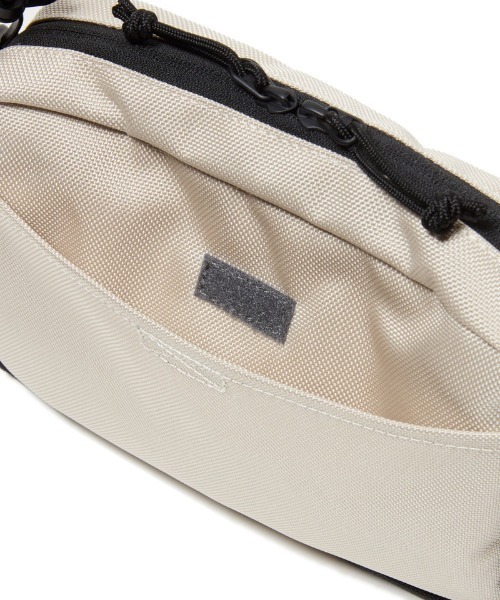 ショルダーバッグ★ニューエラ★SHOULDER BAG LIGHT BRONZE ニューエラ ネックポーチ ショルダーBAG（ショルダーバッグ