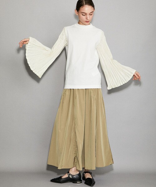 【新品】TOGA PULLA ホワイト 長袖カットソー36 TOGA PULLA 「TOGA PULLA」 長袖カットソー 36 ホワイト