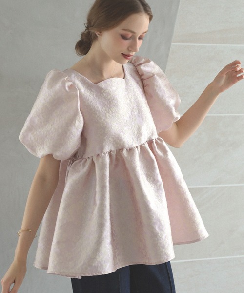 【新品・タグ付き】meraki フェミニンペプラムトップス MERAKI（ファッション） フェミニンペプラムトップス レディース
