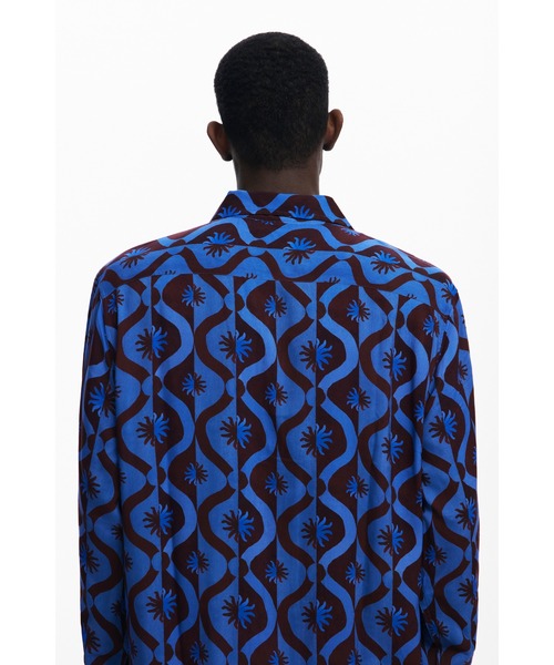 新品✨タグ付き♪デシグアル　定価27,800円　シャツ　大特価‼️ Desigual（デシグアル） シャツ ジオメトリックプリント長袖シャツ