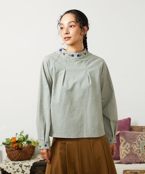 【NEW】ホコモモラ（JOCOMOMOLA）/【2WAY】Flor pequena チェックフラワー刺繍ブラウス Jocomomola（ホコモモラ） ブラウス シャツ 「2WAY」Flor pequena