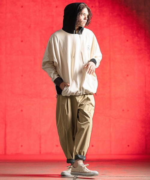 新品タグ付　Glimclap balloon pants-chino チノパン GLIMCLAP パンツ mp13185- C-N-PU fabric balloon silhouette pants