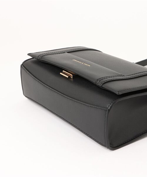 台湾 CHARLES&KEITH Shalia チェーンストラップショルダーバッグ Shalia シャリア チェーンストラップショルダーバッグ - Black