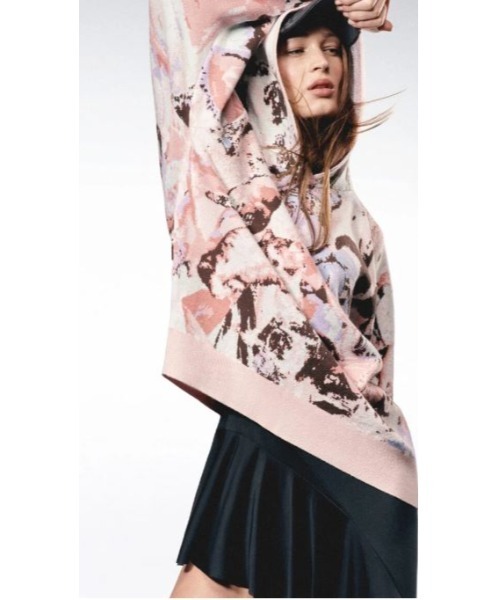 ニット セーター 「Desigual×Maria Escote」ヴィクトリアンプリントフーディー レディース