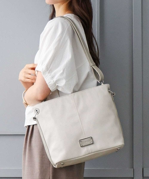 MK MICHEL KLEIN（エムケー ミッシェルクラン） ショルダーストラップ