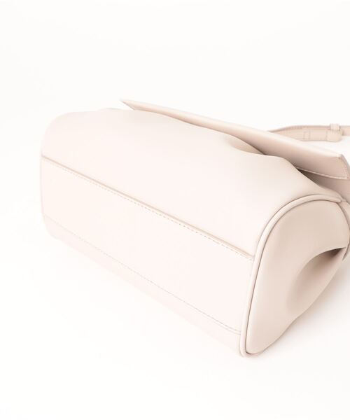 CHARLES ＆ KEITH ショルダーバッグ バッグ Calla カルラ