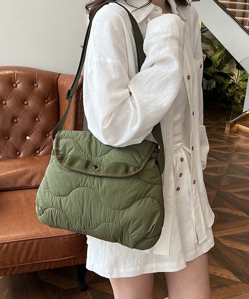 ナイロンキルティングショルダーバッグ/カーキ/ハンドメイド キルティング ショルダーバッグ・カーキ ショルダーバッグ sacR