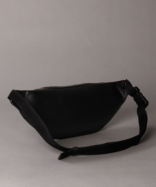 美品 カルバンクライン ボディバッグ ck柄 クロスボディ ウエスト モノグラム Calvin Klein ショルダーバッグ クロスボディバッグ