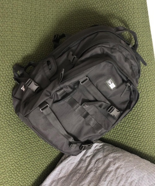 NEW ERA（ニューエラ） デイバック リュック バックパック CARRIER