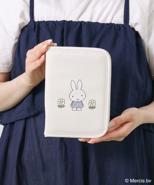 Miffy（ミッフィー） ポーチ MIFFY CELEBRATIONマルチケース