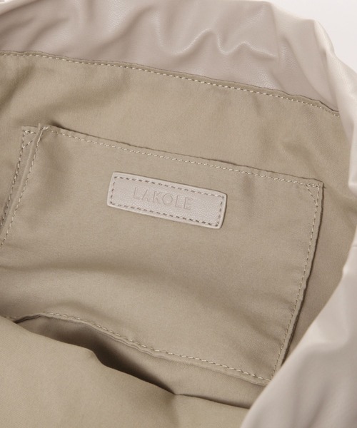 A.P.C. ブラックフェイクレザートートバッグ　巾着 LAKOLE トートバッグ フェイクレザー巾着トートバッグ / 132226