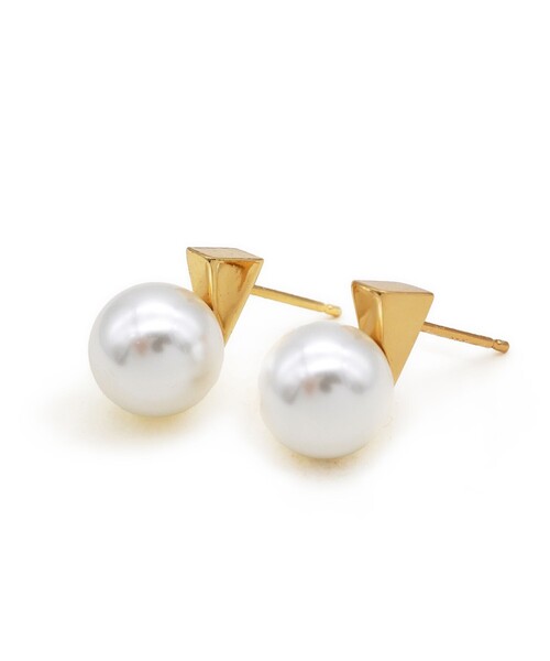 TOMORROWLAND（トゥモローランド） ピアス januka パールピアス