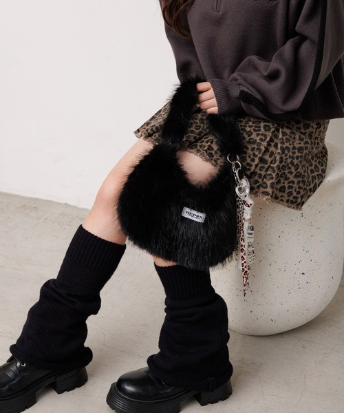 repipi armario（レピピアルマリオ） ハンドバッグ ファーハンドル