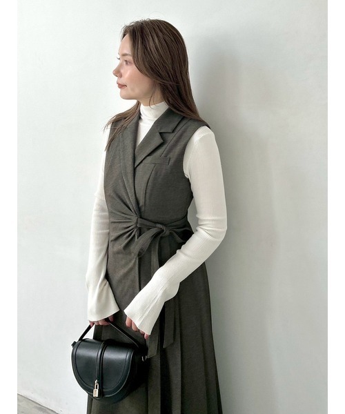 SNIDEL Sustainableサイドプリーツテーラードワンピース SNIDEL（スナイデル） ワンピース Sustainableサイドプリーツ