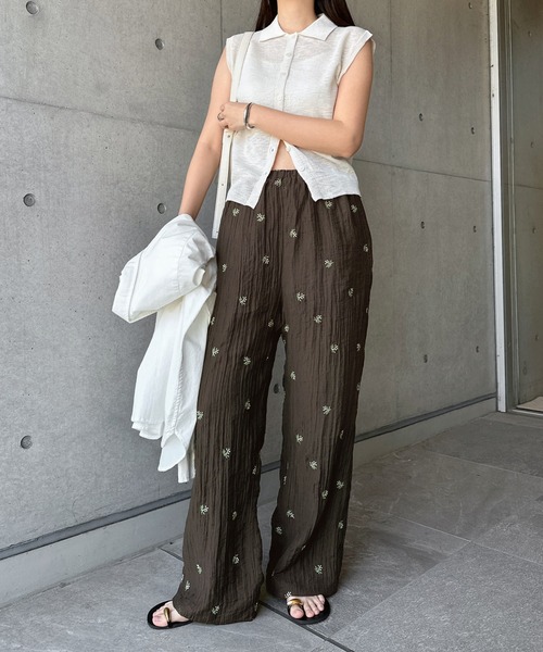 ワイドパンツ パンツ 「新色追加」小花柄シアーワイドパンツ レディースの画像