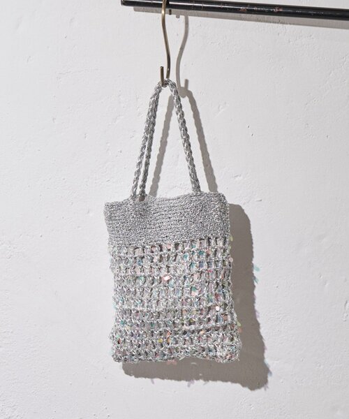 ショルダーバッグ バッグ :「2WAYで使用可能！」チェーン付き手編みスパンコールBAG レディースの画像