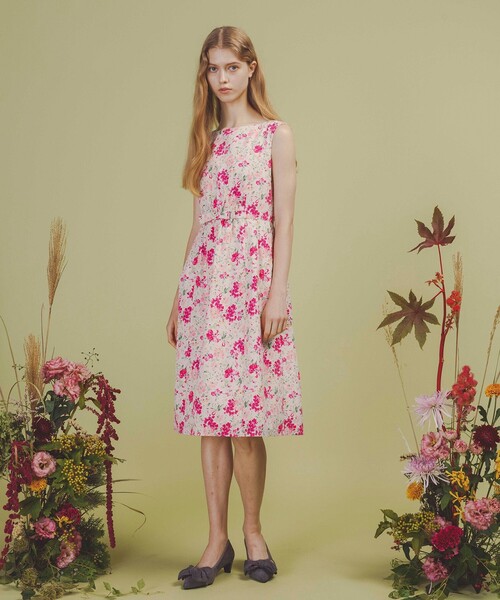 ま*こ様 TOCCA 花柄ドレス 130サイズ TOCCA（トッカ） ワンピース SCARLET MALLOW ドレス : ZOZOTOWN Yahoo