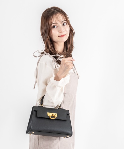 CARBOTTI（カルボッティ） ショルダーバッグ バッグ 「CARBOTTI