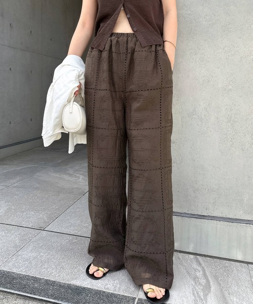 ワイドパンツ パンツ 「新色追加」パッチワーク風刺繍イージーワイドパンツ レディースの画像