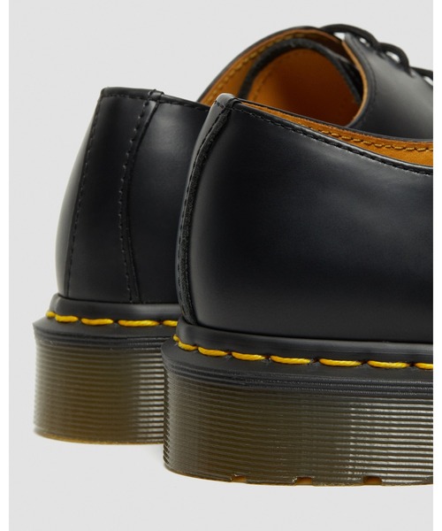 「Dr. Martens」 シューズ - ブラック メンズの画像