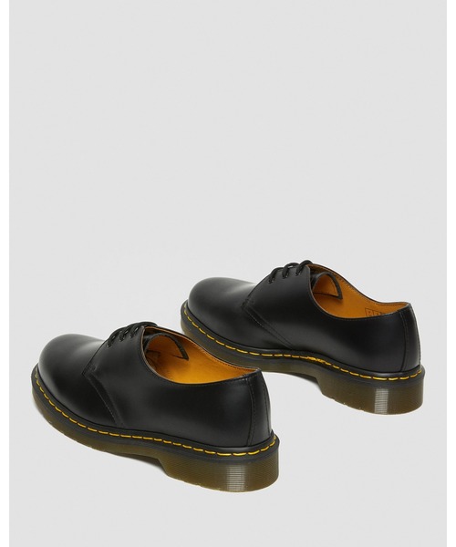 「Dr. Martens」 シューズ - ブラック メンズの画像