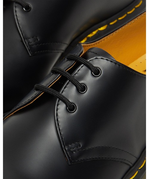 「Dr. Martens」 シューズ - ブラック メンズの画像