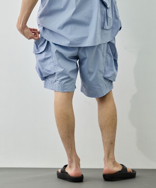 パンツ 「and wander/アンドワンダー」multi pocket short pants メンズの画像