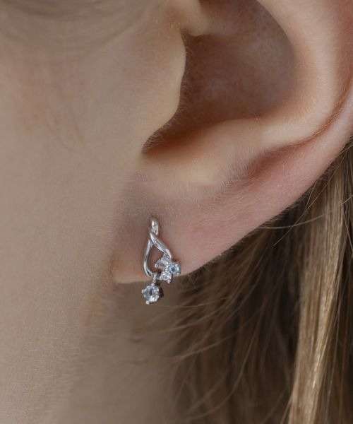 4℃ ピアス K18ホワイトゴールド レディース : ZOZOTOWN Yahoo!店