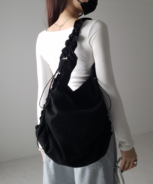   シャーリング 立体的シルエット 2WAY ショルダー me+em select ショルダーバッグ バッグ 「 3color ／ 2WAY