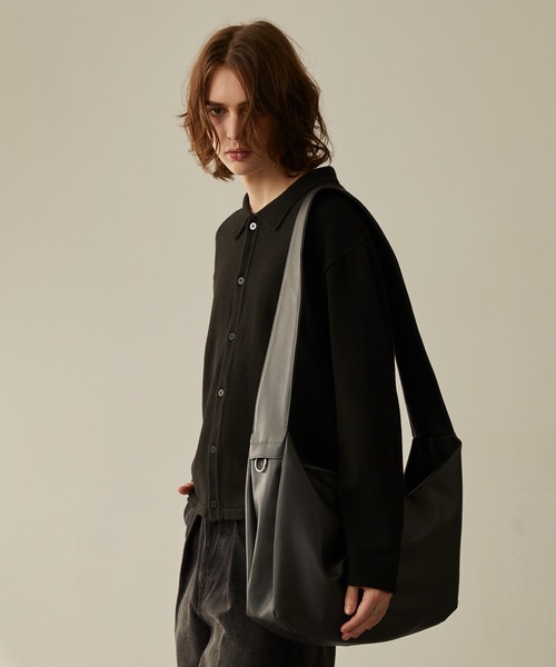 CALLNE ショルダーバッグ 「CALLNE」Tech Half Moon Shoulder Bag
