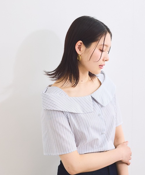 ブラウス シャツ 「新色追加」「防シワ」ラメミックスオフショルダー風ストライプシャツ レディース